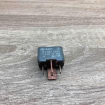 171937503A  17 Other relay Audi 100 200 5000 C3