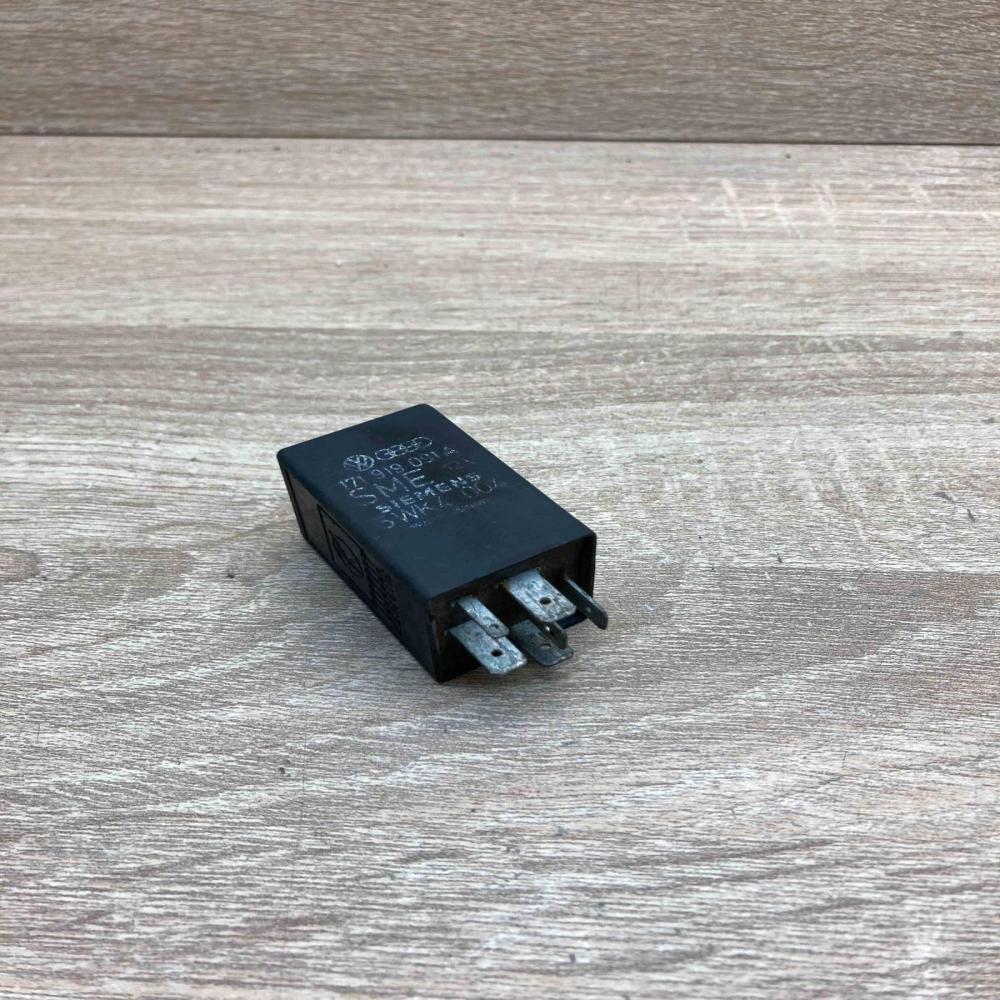 171919091A  6 Other relay Audi 80 90 B2