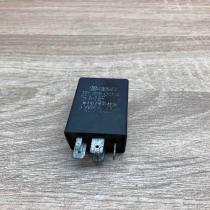 171919091A  6 Other relay Audi 80 90 B2