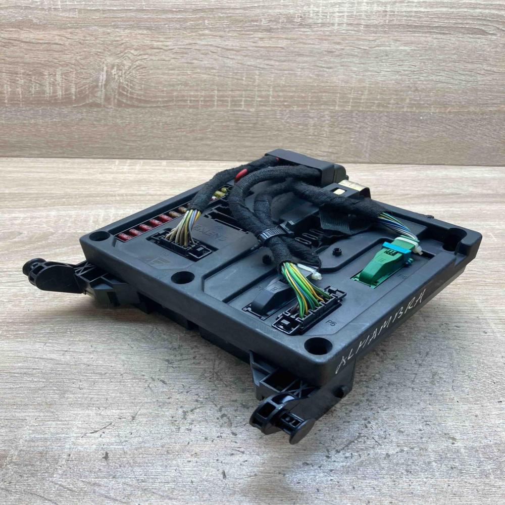 7MO962258B S108145300 D  Fuse module Seat Alhambra (Mk1)