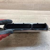 4D0907551F 0261204687  Engine control unit/module ECU Volkswagen PASSAT B5