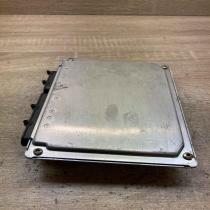 4D0907551F 0261204687  Engine control unit/module ECU Volkswagen PASSAT B5