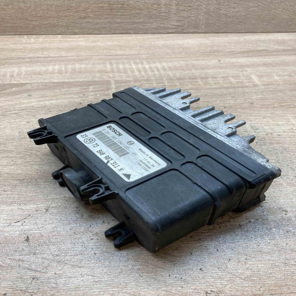 8A0907311H 0261203184 185 Engine control unit/module ECU Volkswagen Golf III