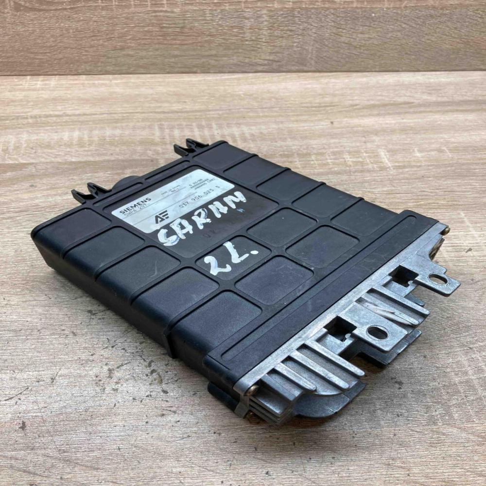 037906025S 5WP4297  Engine control unit/module ECU Seat Alhambra (Mk1)