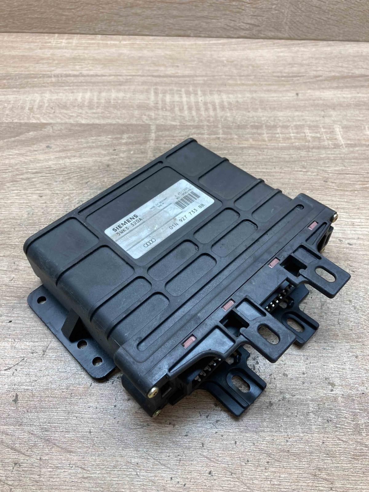 01N927733BB 5WK3320A  Gearbox control unit/module Audi A4 S4 B5 8D