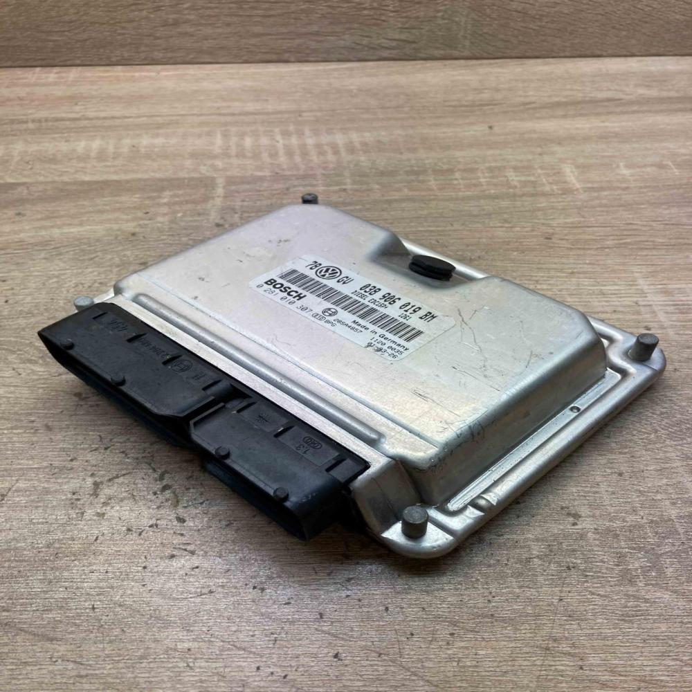038906019BM 0281010307 78GV Engine control unit/module ECU Volkswagen PASSAT B5.
