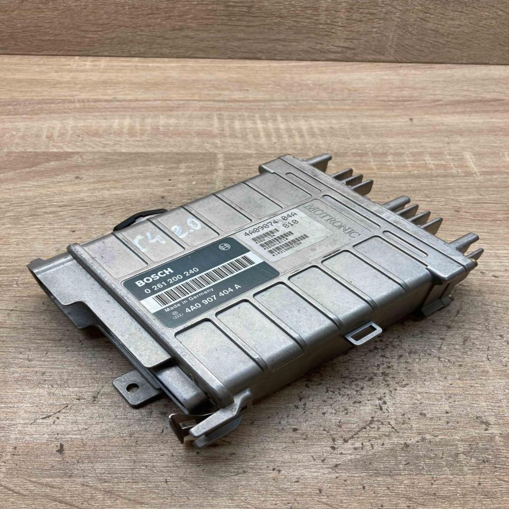 4A0907404A 0261200240  Engine control unit/module ECU Audi 100 S4 C4