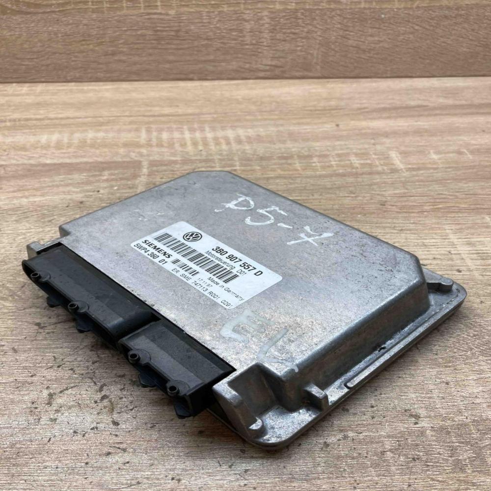 3B0907557D 5WP4360 01  Engine control unit/module ECU Volkswagen PASSAT B7