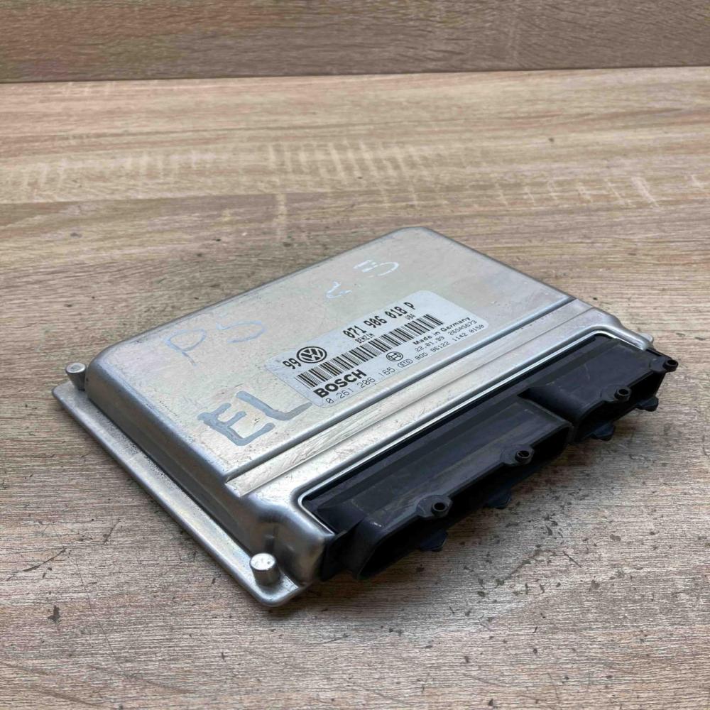 071906018P 0261206165 99 Engine control unit/module ECU Volkswagen PASSAT B5