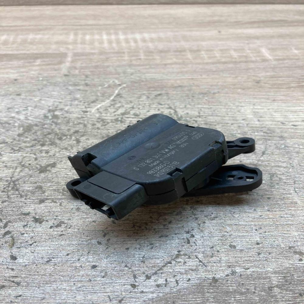1K0907511B 0132801341  Air flap motor/actuator Audi A3 S3 8P