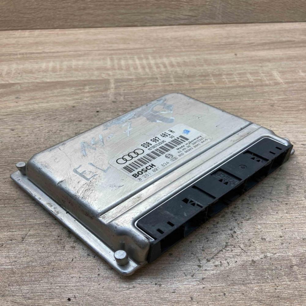 8D0907401H 0281001834  Engine control unit/module ECU Seat Leon (1M)
