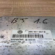 3B0907557D 5WP4360 01  Engine control unit/module ECU Volkswagen PASSAT B5