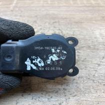 3M5H 19E616 AB EAD251  Air flap motor/actuator Ford Focus
