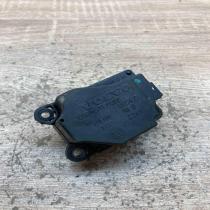 30676511 060427 16075 Air flap motor/actuator Volvo V70