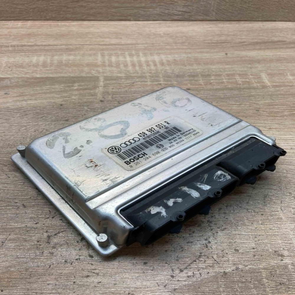 4D0907551R 0261204690  Engine control unit/module ECU Audi A6 S6 C5 4B