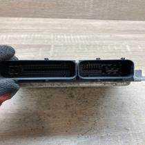 038906012K 0281010111 70 Engine control unit/module ECU Volkswagen Golf IV