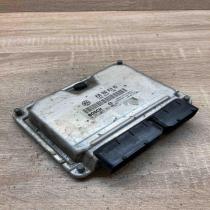 038906019NS 0281013082  Engine control unit/module ECU Skoda Fabia Mk2 (5J)