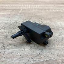 74931D ML 030501  Air flap motor/actuator Volvo S60