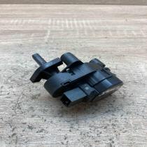 7M3907511 YM2H 19E616 SA  Air flap motor/actuator Volkswagen Sharan