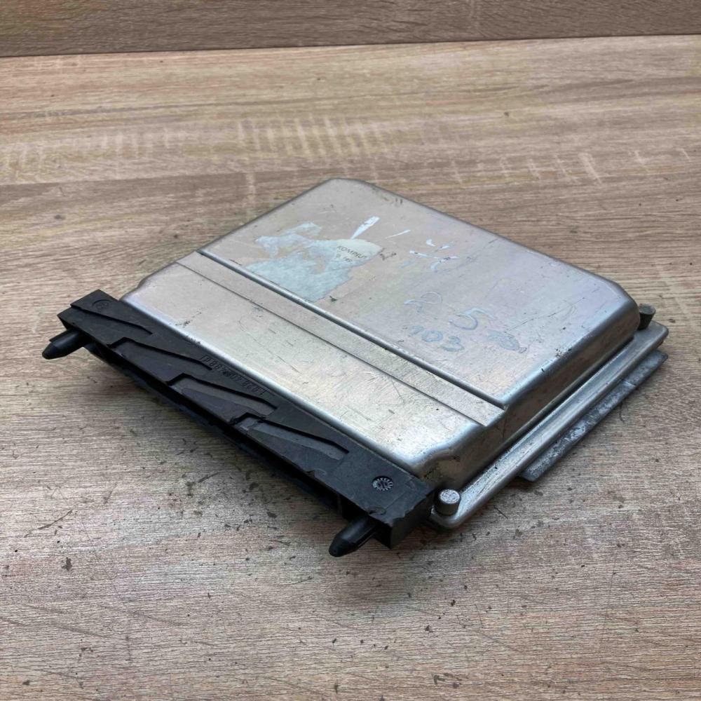 09470429B 0281001776  Engine control unit/module ECU Volvo S80