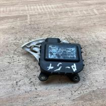 8D1820511E   Air flap motor/actuator Volkswagen PASSAT B5