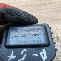 8D1820511E   Air flap motor/actuator Volkswagen PASSAT B5