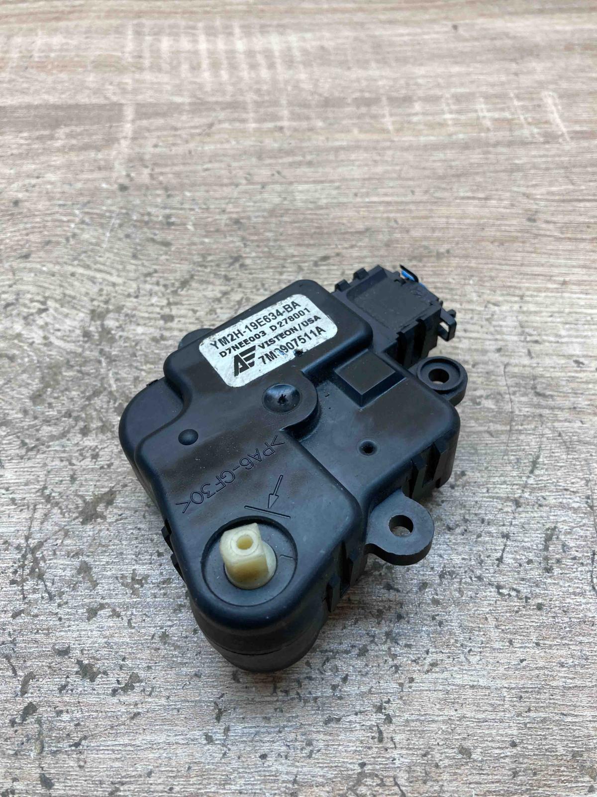 YM2H 19E634 BA 7M3907511A D278001 Air flap motor/actuator Ford Galaxy