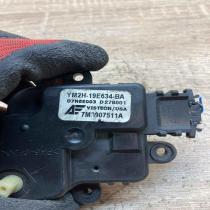 YM2H 19E634 BA 7M3907511A D278001 Air flap motor/actuator Ford Galaxy
