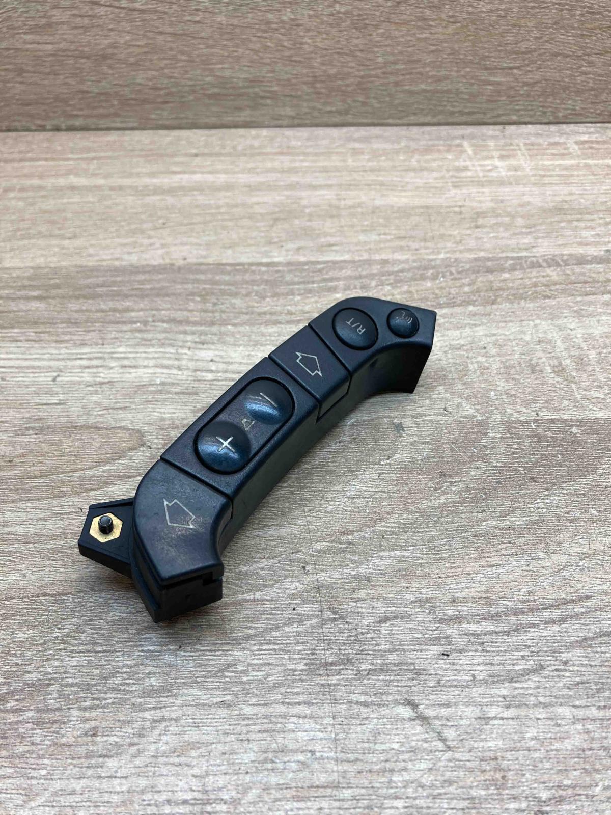 6903397   Steering wheel buttons/switches BMW 3 E46