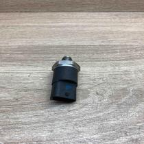 0281002405   Fuel pressure sensor Audi A6 S6 C5 4B