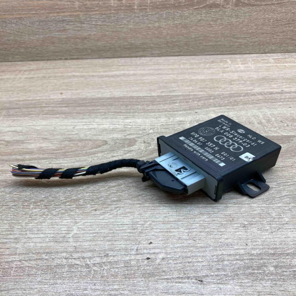 8P0907357H 5LA008379 03  Light module LCM Audi A6 S6 C6 4F