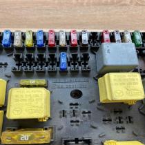 1635450205 08200101  Fuse module Mercedes-Benz ML W163