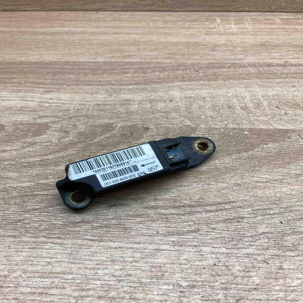 0018204426 Used  Airbag deployment crash/impact sensor Mercedes-Benz C W203