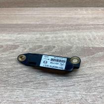0018200726   Airbag deployment crash/impact sensor Mercedes-Benz C W202