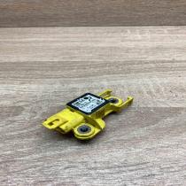 24460761   Airbag deployment crash/impact sensor Opel Zafira B