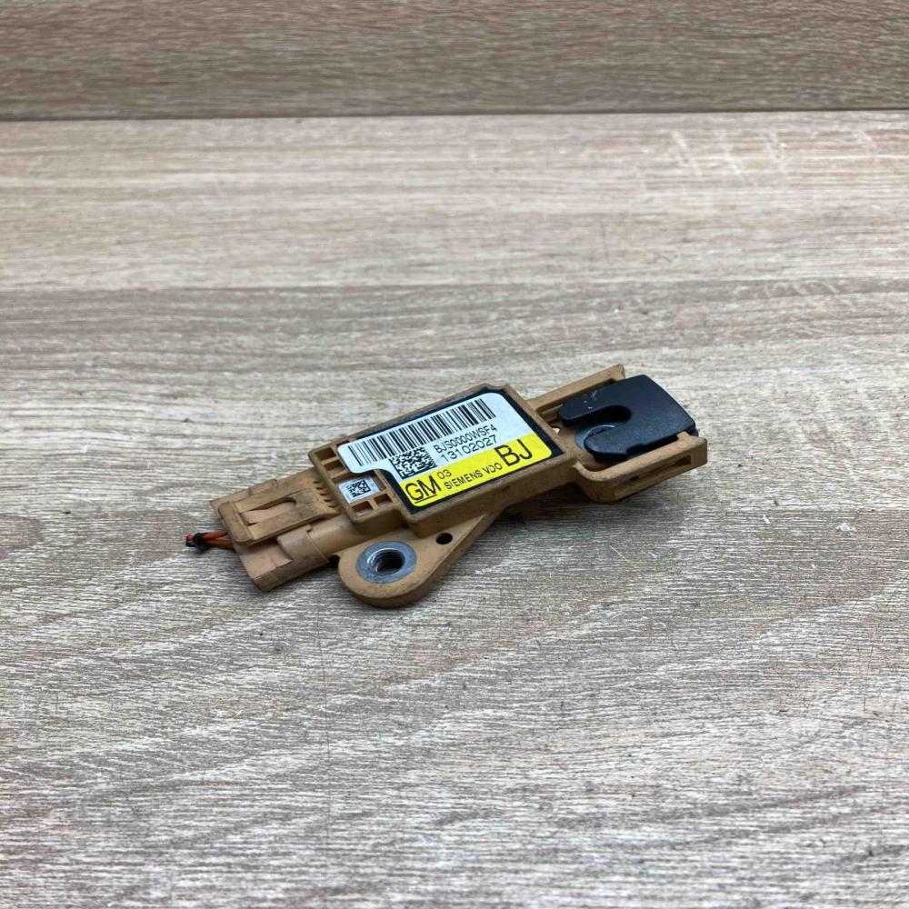 13102027 BJ  Airbag deployment crash/impact sensor Opel Signum
