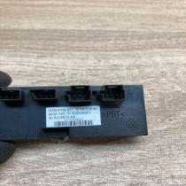 A0365457032 30000708 03 Control Steering wheel buttons/switches Mercedes-Benz E