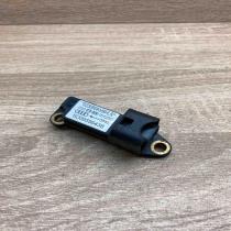 8D0959643B   Airbag deployment crash/impact sensor Audi A4 S4 B5 8D