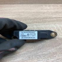 4D0959643A   Airbag deployment crash/impact sensor Audi A8 S8 D2 4D