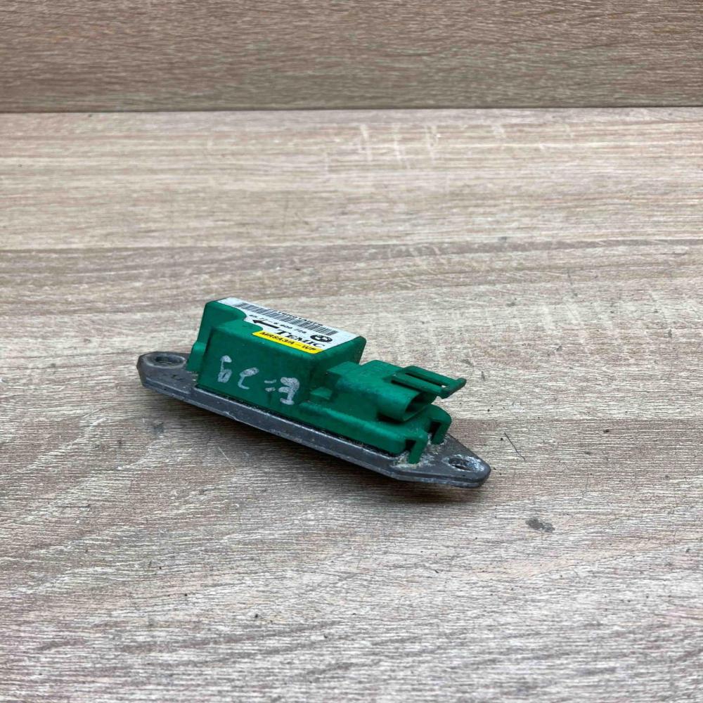 6900728   Airbag deployment crash/impact sensor BMW X5 E53