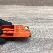 1T0909606   Airbag deployment crash/impact sensor Volkswagen Touran I