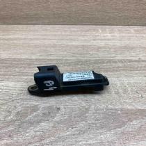 8D0959643B Side  Airbag deployment crash/impact sensor Audi A4 S4 B5 8D