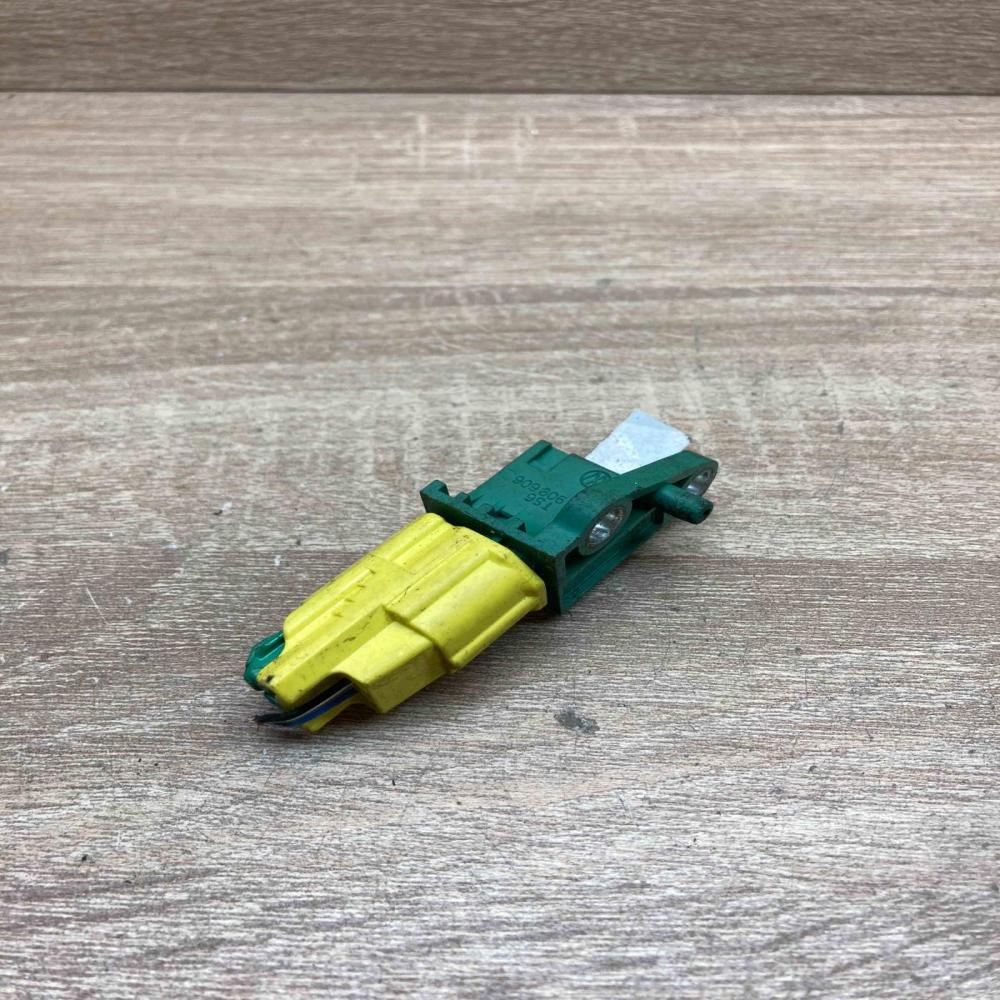 3C0909606 Side  Airbag deployment crash/impact sensor Seat Leon (1P)