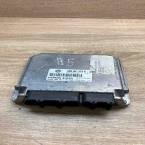 3B0907557D   Engine control unit/module ECU Volkswagen PASSAT B5