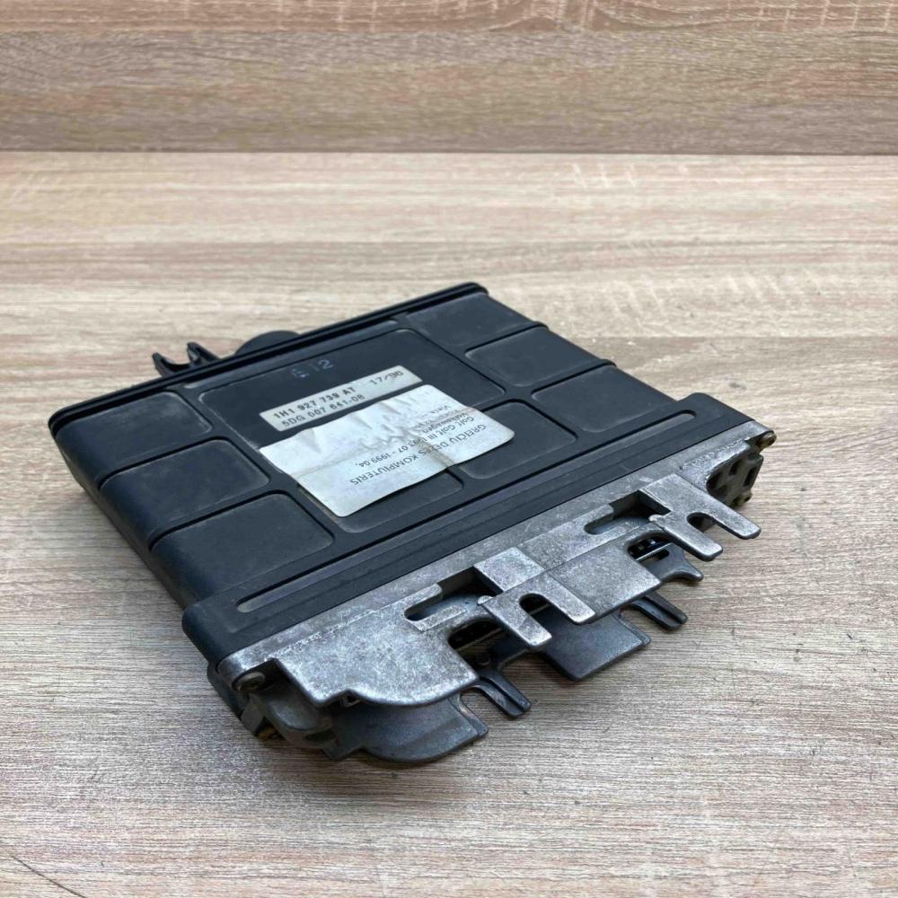 01M927733G 5DG007651 08  Gearbox control unit/module Volkswagen PASSAT B4