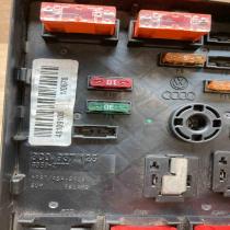 3C0937125 6859 2777  Fuse module Volkswagen PASSAT B6