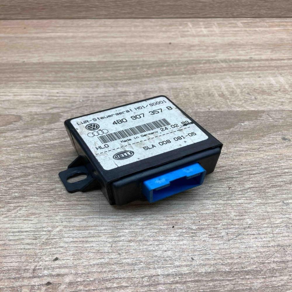 4B0907357B 5LA008081 05  Light module LCM Audi A8 S8 D2 4D