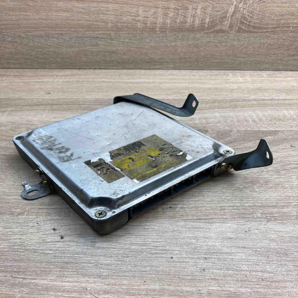 175800 1092   Engine control unit/module ECU Toyota Hilux (N140, N150, N160, N17