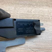 1638200089   Aerial antenna amplifier Mercedes-Benz ML W163