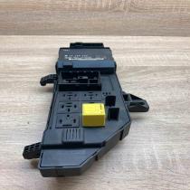 13181984 13199490 84GEHP Fuse module Opel Signum